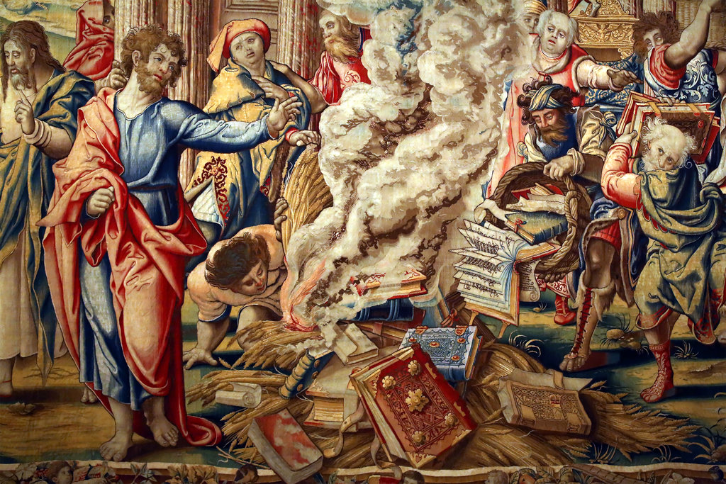 https://upload.wikimedia.org/wikipedia/commons/d/d5/Pieter_Coecke_van_Aelst_-_Story_of_Saint_Paul_-_The_Burning_of_the_Books_at_Ephesus_%28detail%29.jpg